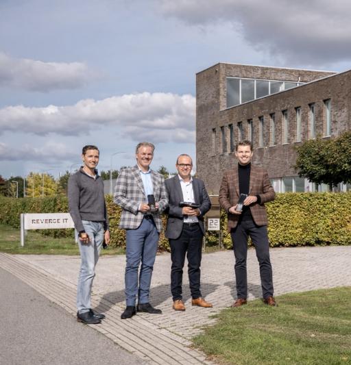 Partnership between DNA Services and Reverse IT image