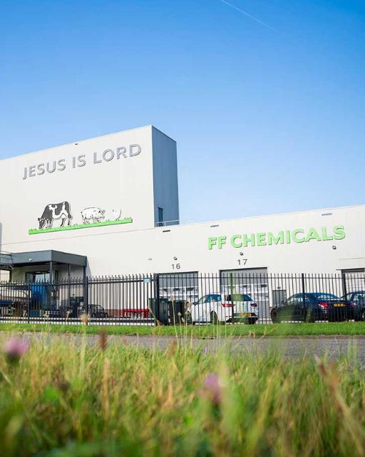 FF Chemicals strengthens production reliability with an integrated IT approach