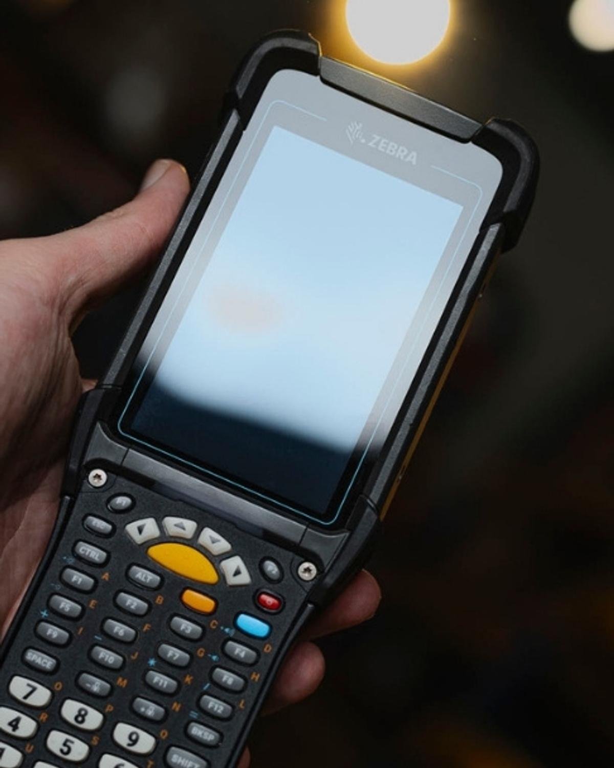 AI Predicts Hardware Delays | Prevent Downtime - Reverse IT