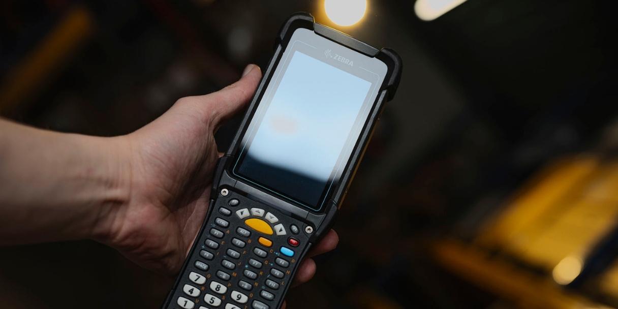Zebra MC9400 handheld terminal voor magazijnmedewerkers